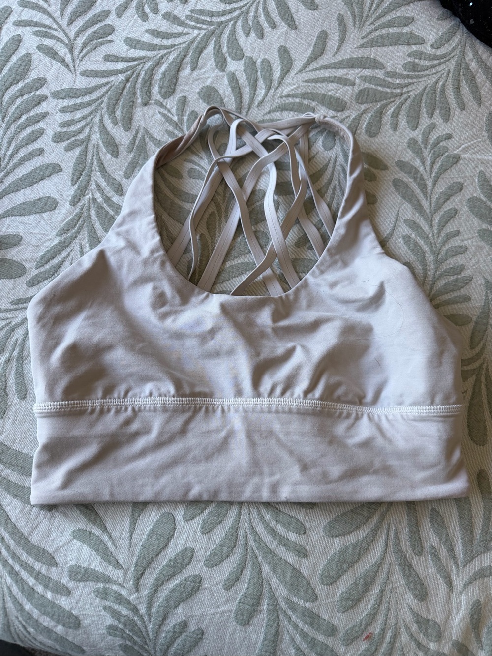 Lululemon Free to be Moved Bra